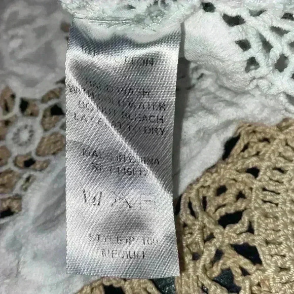 Caution to the Wind white lace halter tank - Picture 7 of 7